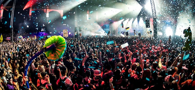Carnival-of-Bogota-El-Festival-de-Verano-1