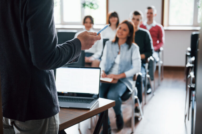 cursos gratis standret