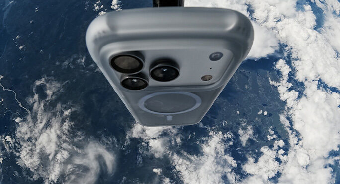 highest-mobile-phone-drop-in-space3